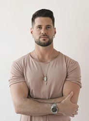 Aaron Abke